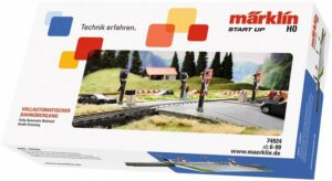 Märklin Modelleisenbahn-Übergang Märklin Start up - Vollautomatischer einteiliger Bahnübergang - 74924