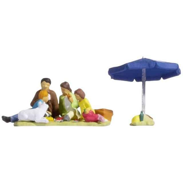 NOCH Modelleisenbahn-Figur H0 Familie beim Picknick