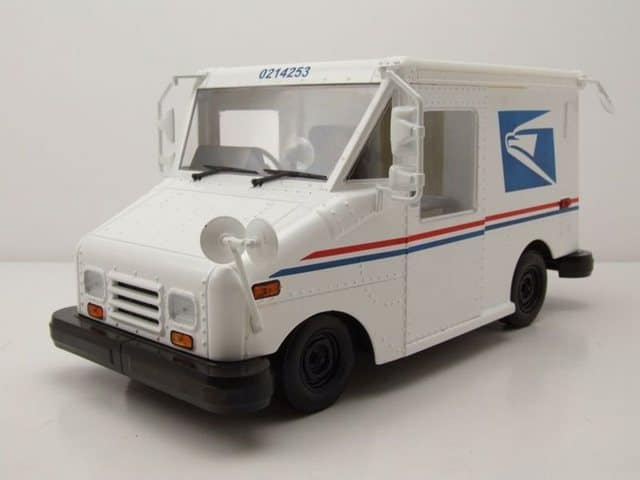 GREENLIGHT collectibles Modellauto United States Postal Service USPS LLV Postauto weiß Modellauto 1:18