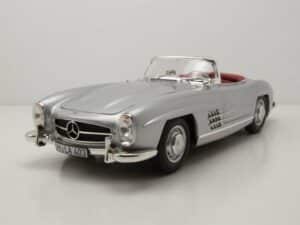 Norev Modellauto Mercedes 300 SL Roadster 1957 silber Modellauto 1:18 Norev