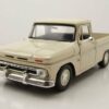 Motormax Modellauto Chevrolet C-10 Fleetside Pick Up 1966 beige Modellauto 1:24 Motormax