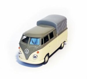 Welly Modellauto VOLKSWAGEN T1 Doppelkabine PICK UP VW Bulli Rückzug 53 (Grau/Creme)