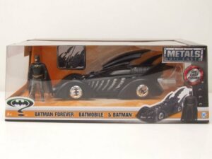 JADA Modellauto Batman Forever Batmobile 1995 schwarz mit Figur Modellauto 1:24 Jada