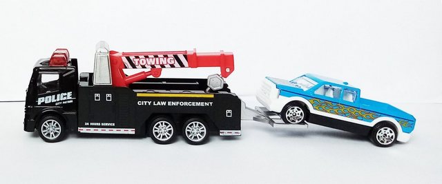 Toi-Toys Modellauto ABSCHLEPPWAGEN + Auto mit Rüchzug 56 (Abschleppwagen mit Auto)