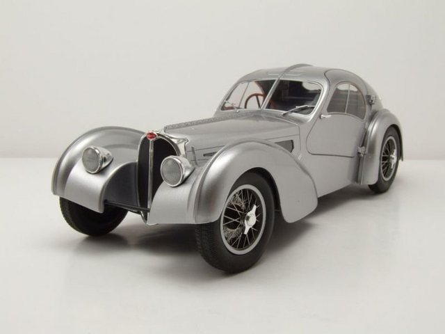 Solido Modellauto Bugatti Type 57 SC Atlantic silber Modellauto 1:18 Solido