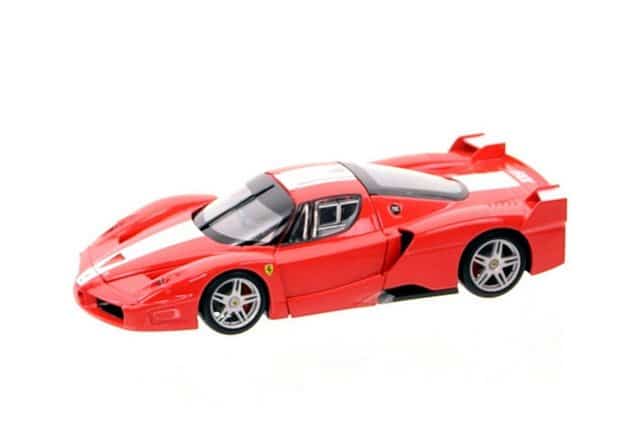 Bburago Modellauto Ferrari FXX (rot)