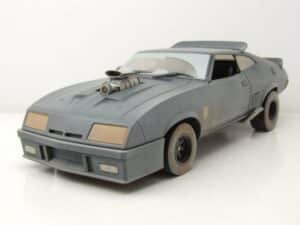 GREENLIGHT collectibles Modellauto Ford Falcon XB Interceptor V8 1973 schwarz verschmutzt Mad Max ähnlich