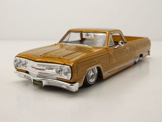 Maisto® Modellauto Chevrolet El Camino Lowrider 1965 gold Modellauto 1:24 Maisto