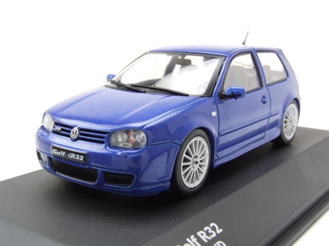 Solido Modellauto VW Golf 4 R32 2003 blau Modellauto 1:43 Solido