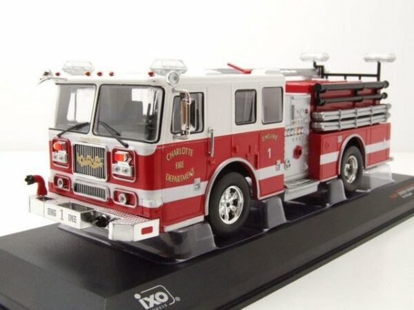 ixo Models Modellauto Seagrave Marauder II Feuerwehr Charlotte Fire Department rot weiß