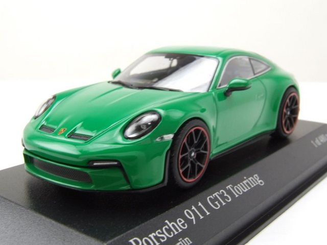 Minichamps Modellauto Porsche 911 (992) GT3 Touring 2021 grün mit schwarzen Felgen Modellaut